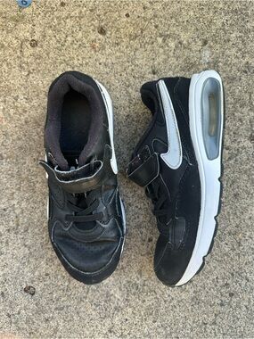 Kids Black and White Athletic Sneakers with Cushioned Air Sole